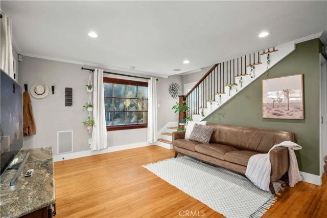 1929 E 6th Street, Long Beach, CA 90802