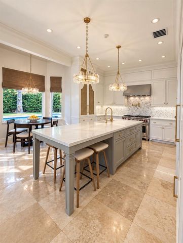 17015 SW 74th Avenue, Palmetto Bay, FL 33157