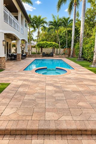 17015 SW 74th Avenue, Palmetto Bay, FL 33157