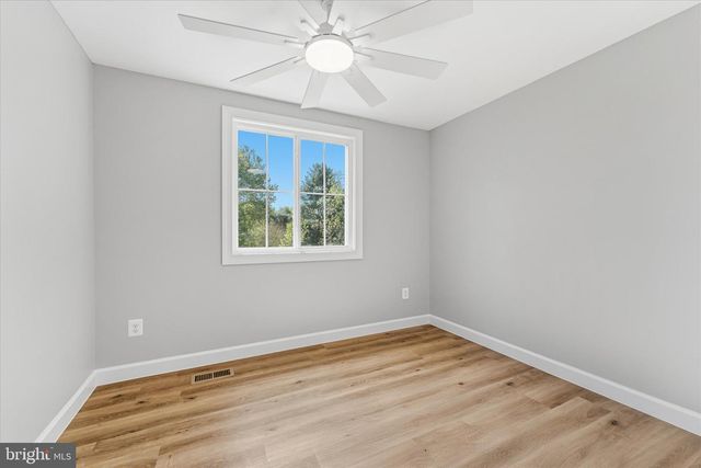 408 CHERRY LN NE, Leesburg, VA 20176