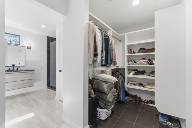 1805 Stonehaven Ct, Nashville, TN 37215