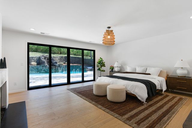 1805 Stonehaven Ct, Nashville, TN 37215