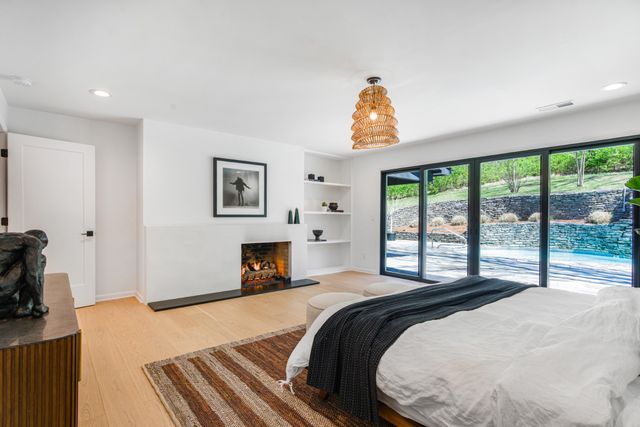 1805 Stonehaven Ct, Nashville, TN 37215