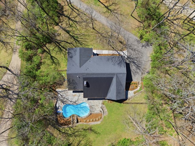 1805 Stonehaven Ct, Nashville, TN 37215