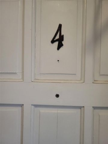 215 Sidonia Ave 4, Coral Gables, FL 33134