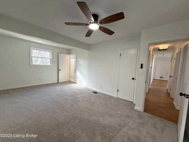 508 Fenley Ave, Lyndon, KY 40222