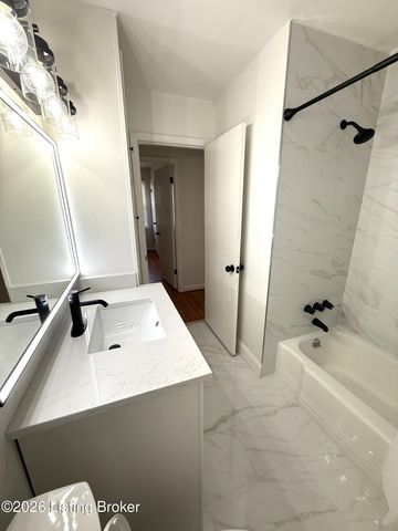 508 Fenley Ave, Lyndon, KY 40222