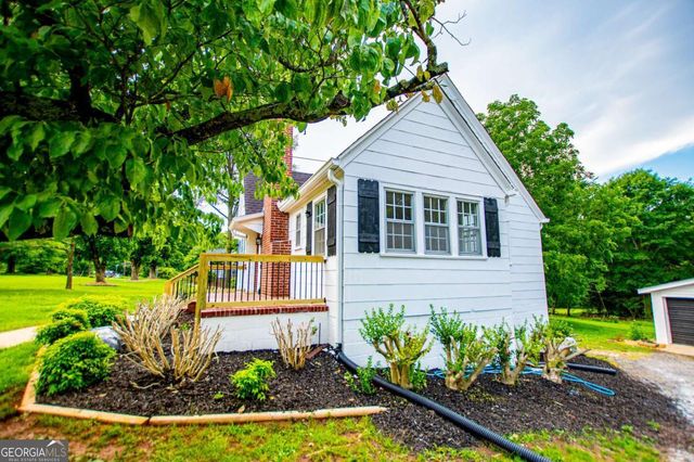 505 College Street, Bowdon, GA 30108