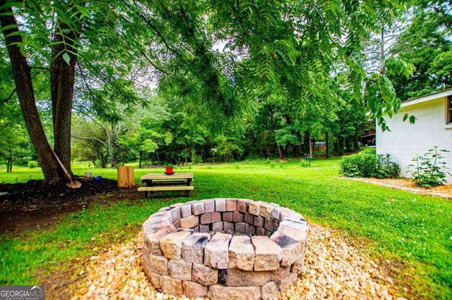 505 College Street, Bowdon, GA 30108