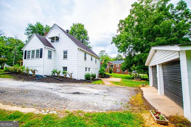 505 College Street, Bowdon, GA 30108