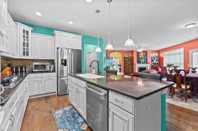 252 Village Stone Circle, Summerville, SC 29486