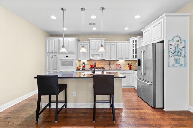 252 Village Stone Circle, Summerville, SC 29486