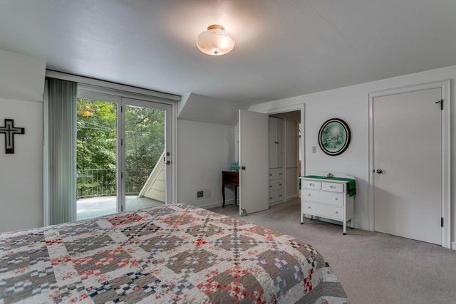 1520 OAKCREST COURT, Appleton, WI 54914