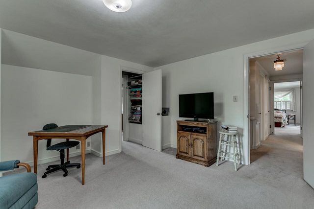 1520 OAKCREST COURT, Appleton, WI 54914