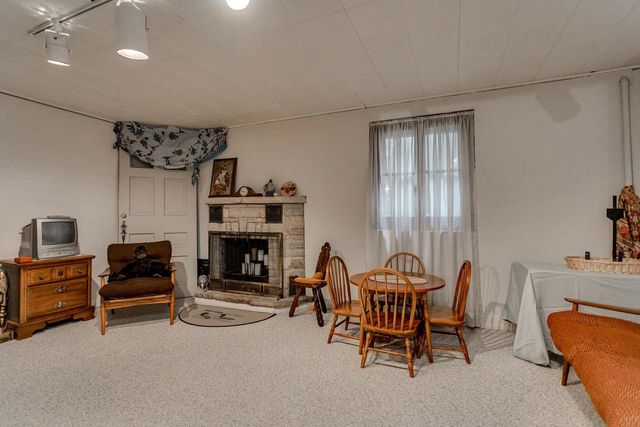 1520 OAKCREST COURT, Appleton, WI 54914