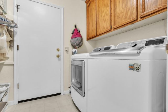 8120 Ella Ct, Citrus Heights, CA 95610