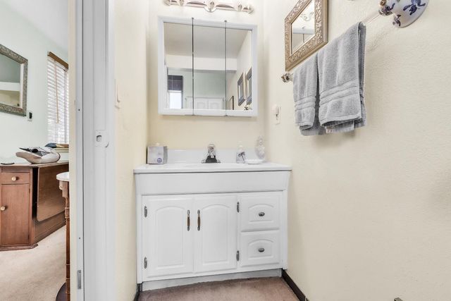 8120 Ella Ct, Citrus Heights, CA 95610