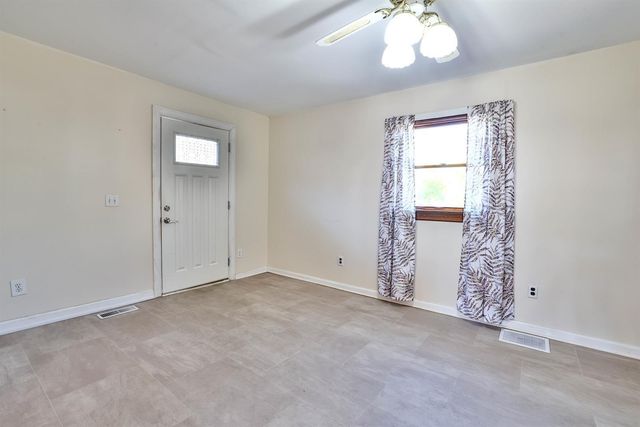 2674 Turkeyfoot Road, Lakeside Park, KY 41017