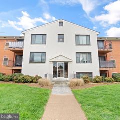 125-E CLUBHOUSE DR SW #3, Leesburg, VA 20175