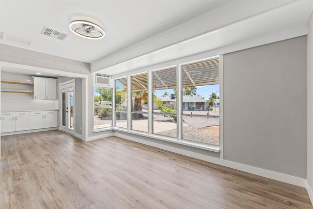 10423 W Monterosa Drive, Sun City, AZ 85351