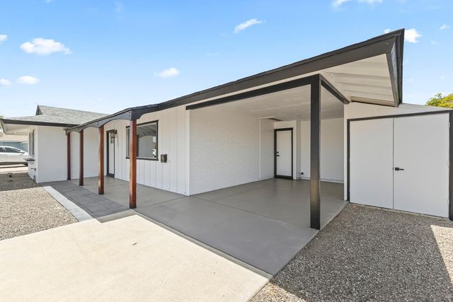 10423 W Monterosa Drive, Sun City, AZ 85351