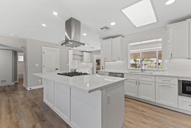 10423 W Monterosa Drive, Sun City, AZ 85351