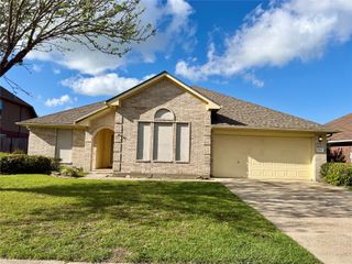 1214 28th Avenue N, Texas City, TX 77590