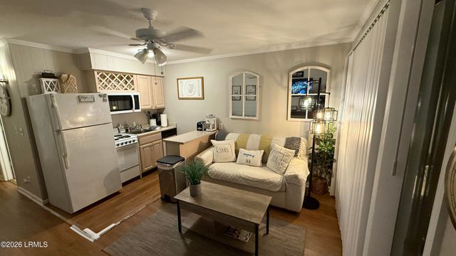 23 S Forest Beach Dr Apt 204, Hilton Head Island, SC 29928