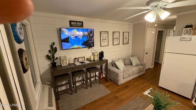 23 S Forest Beach Dr Apt 204, Hilton Head Island, SC 29928