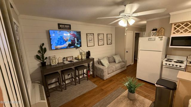 23 S Forest Beach Dr Apt 204, Hilton Head Island, SC 29928
