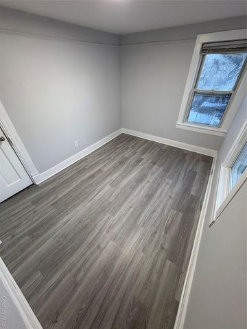 24 LAGRANGE Avenue, Poughkeepsie, NY 12603