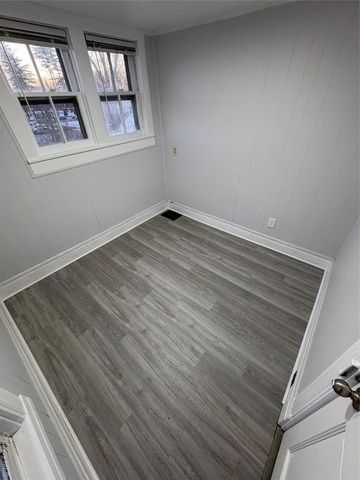 24 LAGRANGE Avenue, Poughkeepsie, NY 12603