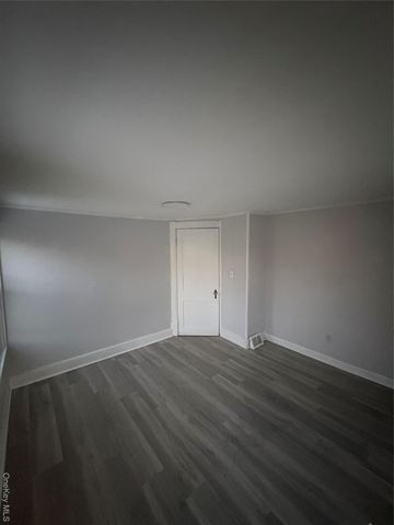 24 LAGRANGE Avenue, Poughkeepsie, NY 12603