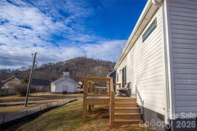 205 Southern Charm Road, Arden, NC 28704