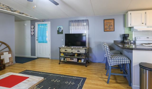 20 Burr Circle, Murrells Inlet, SC 29576