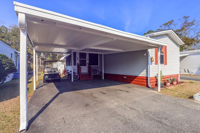 20 Burr Circle, Murrells Inlet, SC 29576