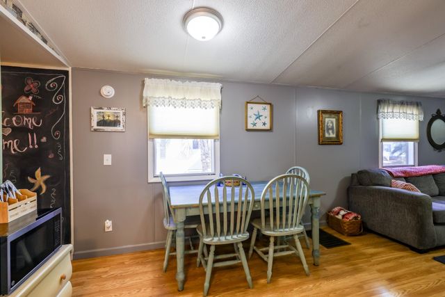 20 Burr Circle, Murrells Inlet, SC 29576