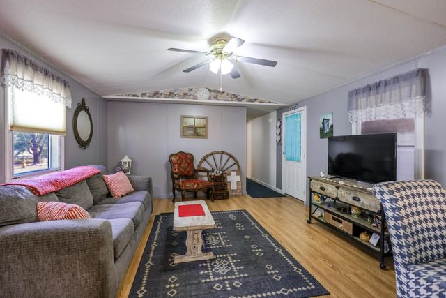 20 Burr Circle, Murrells Inlet, SC 29576