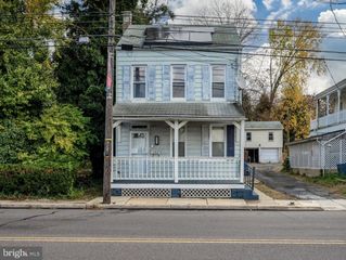 3019 KUTZTOWN RD, Reading, PA 19605