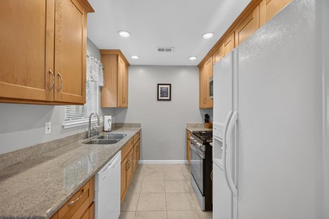 6133 Buckboard Dr, Rio Linda, CA 95673
