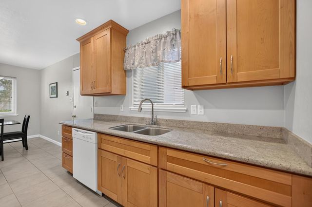 6133 Buckboard Dr, Rio Linda, CA 95673