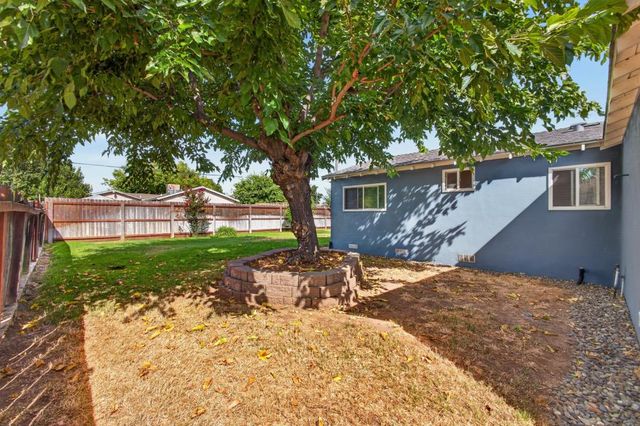 6133 Buckboard Dr, Rio Linda, CA 95673