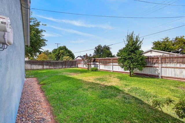 6133 Buckboard Dr, Rio Linda, CA 95673