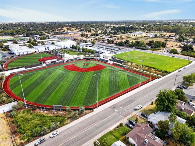 6133 Buckboard Dr, Rio Linda, CA 95673