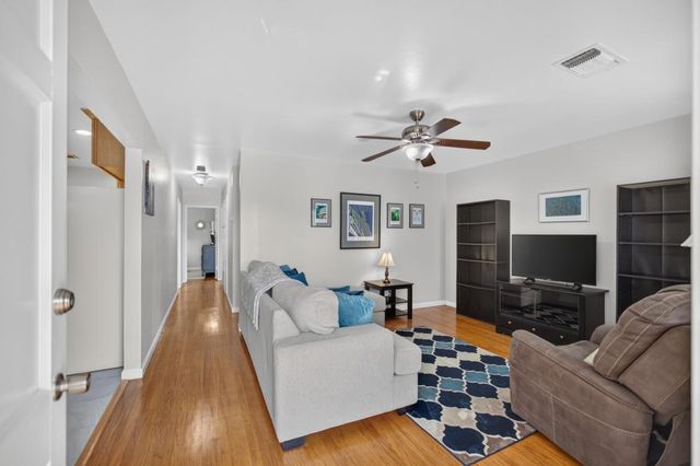 6133 Buckboard Dr, Rio Linda, CA 95673