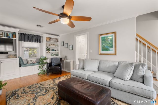 12 Orchard Court, Hamden, CT 06517