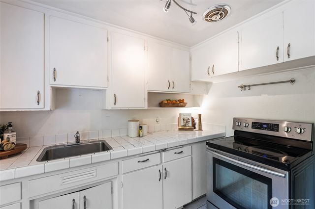 16563 18th Avenue NE, Shoreline, WA 98155
