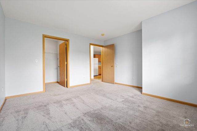1515 Silverstone Drive 1515, Carpentersville, IL 60110