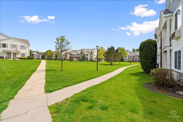 1515 Silverstone Drive 1515, Carpentersville, IL 60110