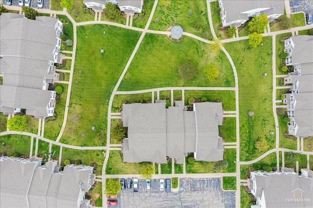 1515 Silverstone Drive 1515, Carpentersville, IL 60110
